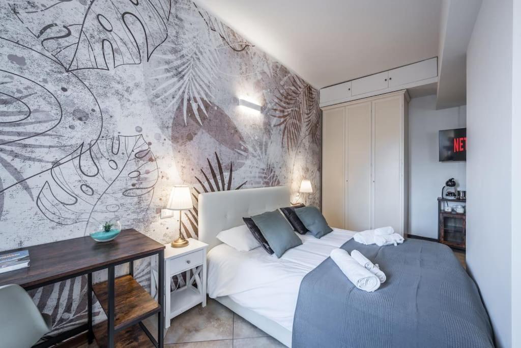 Sotto Le Due Torri 5* Apartment Bologna Exterior photo